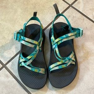 Blue green kids Chacos size 3.5
